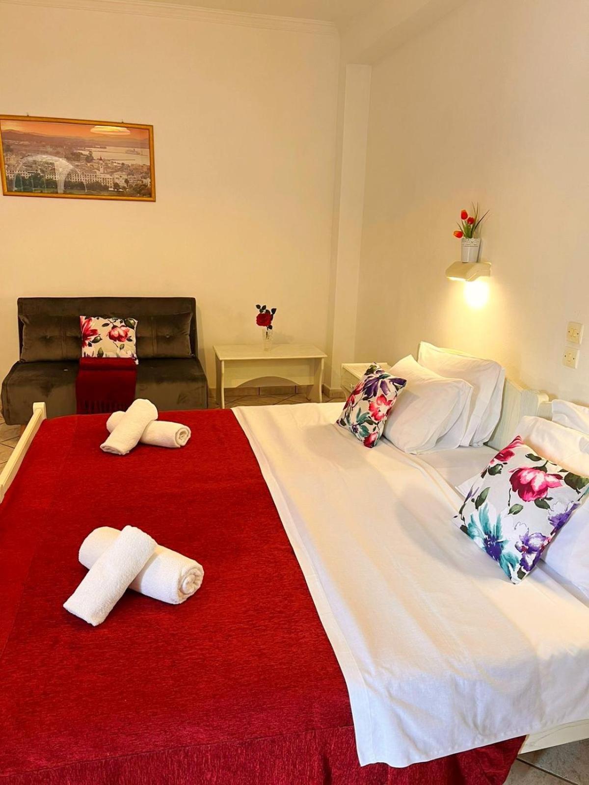 آغيوس غوذيوس Apart Hotel Blumarin المظهر الخارجي الصورة