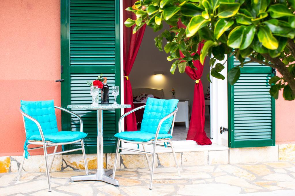 آغيوس غوذيوس Apart Hotel Blumarin المظهر الخارجي الصورة