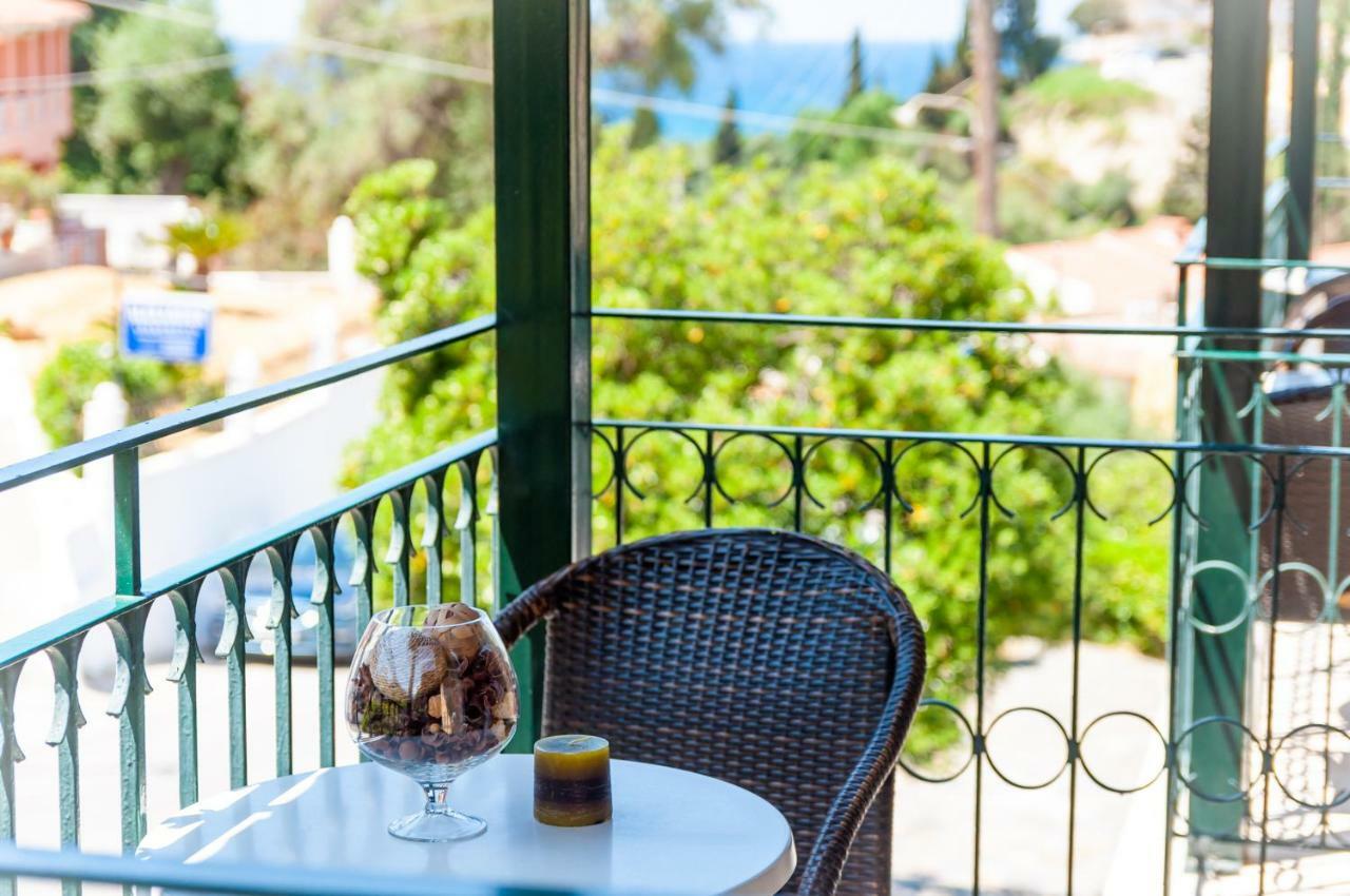 آغيوس غوذيوس Apart Hotel Blumarin المظهر الخارجي الصورة